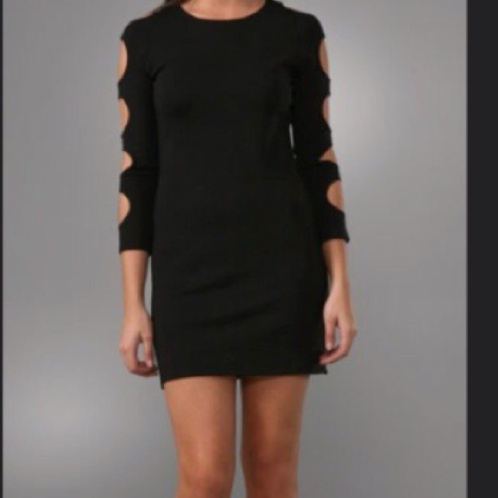 2x HOSTPICK Alice + Olivia cutout‎ black dress